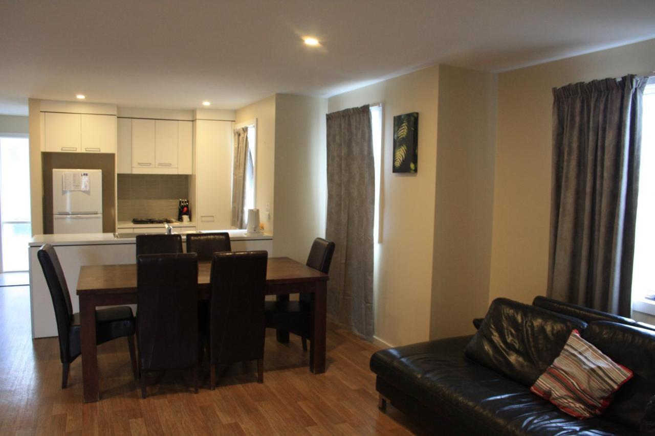 Grand Manor Motor Inn Queanbeyan Buitenkant foto