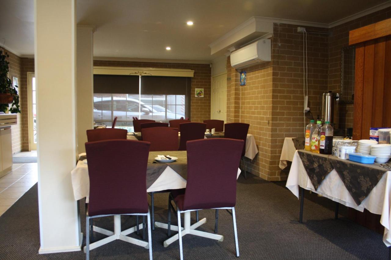 Grand Manor Motor Inn Queanbeyan Buitenkant foto