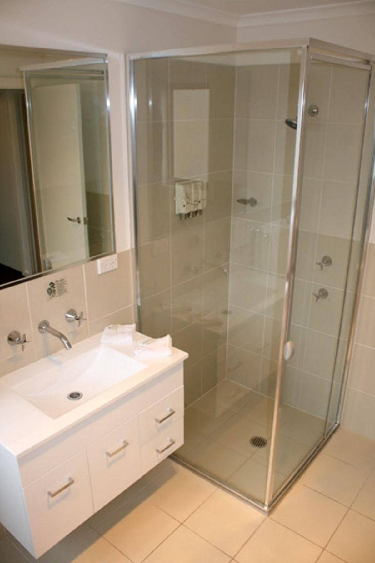 Grand Manor Motor Inn Queanbeyan Buitenkant foto