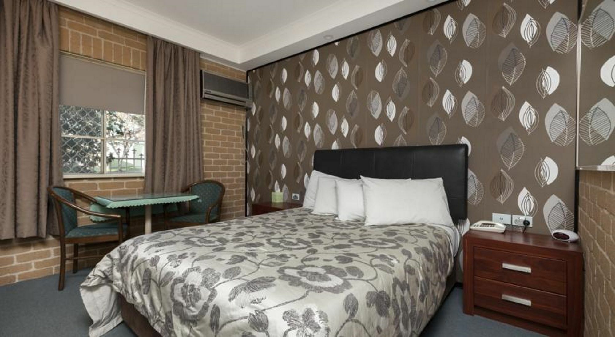 Grand Manor Motor Inn Queanbeyan Buitenkant foto